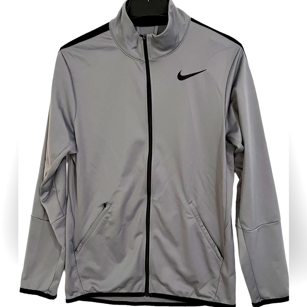 - Nike Jacket - Picture 1 of 8